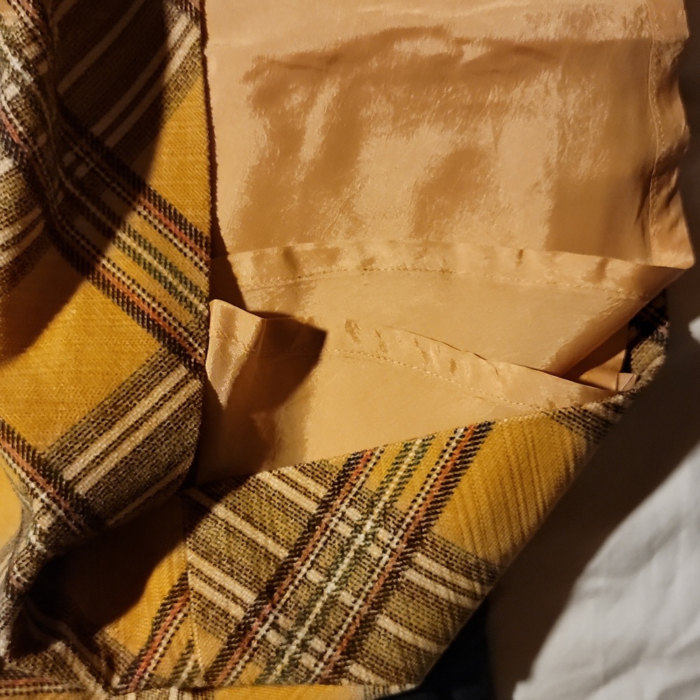 Plaid Corduroy Skirt with Pockets - Picture 12 of 14